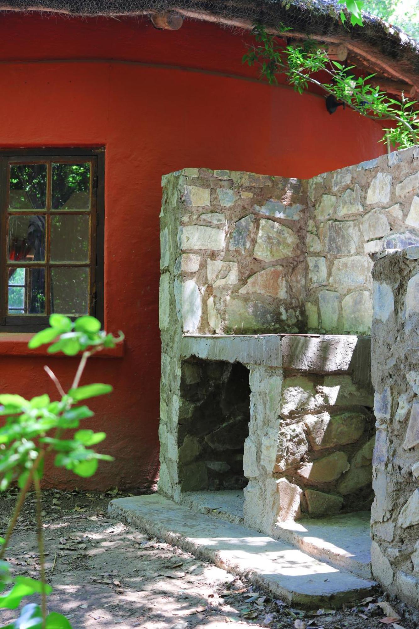 Away With The Fairies Nature Lodge And Backpackers Hogsback Dış mekan fotoğraf