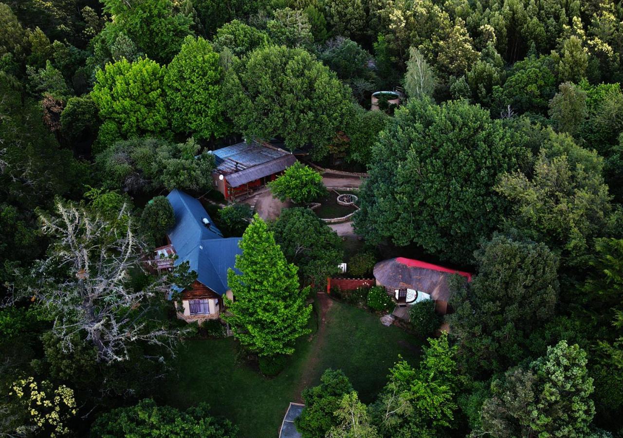 Away With The Fairies Nature Lodge And Backpackers Hogsback Dış mekan fotoğraf